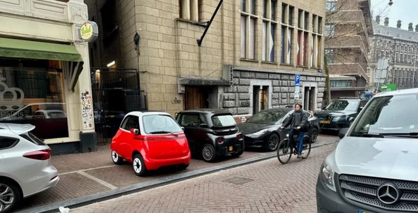 在欧洲&ldquo;打败&rdquo;你的可能不是特斯拉 而是单车门的电动泡泡车