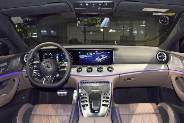 新款奔驰AMG GT 53 4MATIC+跑车上市 售134.48万