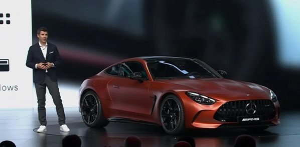 全新AMG GT 63 S E Performance亮相 百公里加速2.8秒
